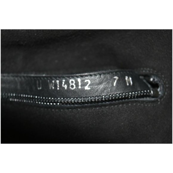 Stuart Weitzman 'Hilo' Thigh High Boot Black Suede Size 7 OTK MSRP $650 T43 - Picture 10 of 10